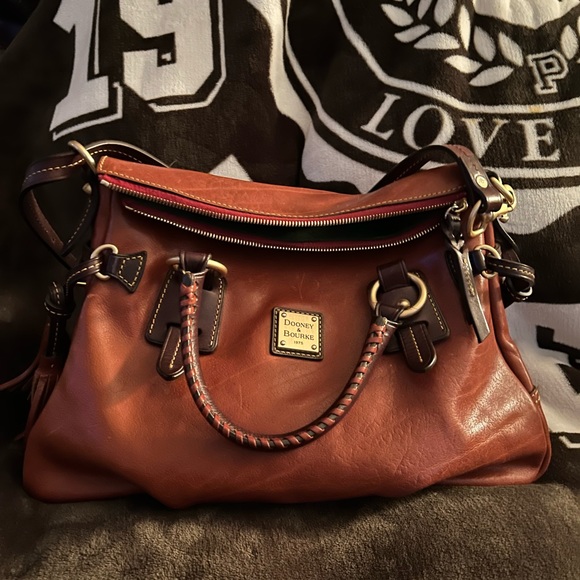 Dooney & Bourke Stanwich Satchel ♥️ ♥️ - Picture 2 of 10